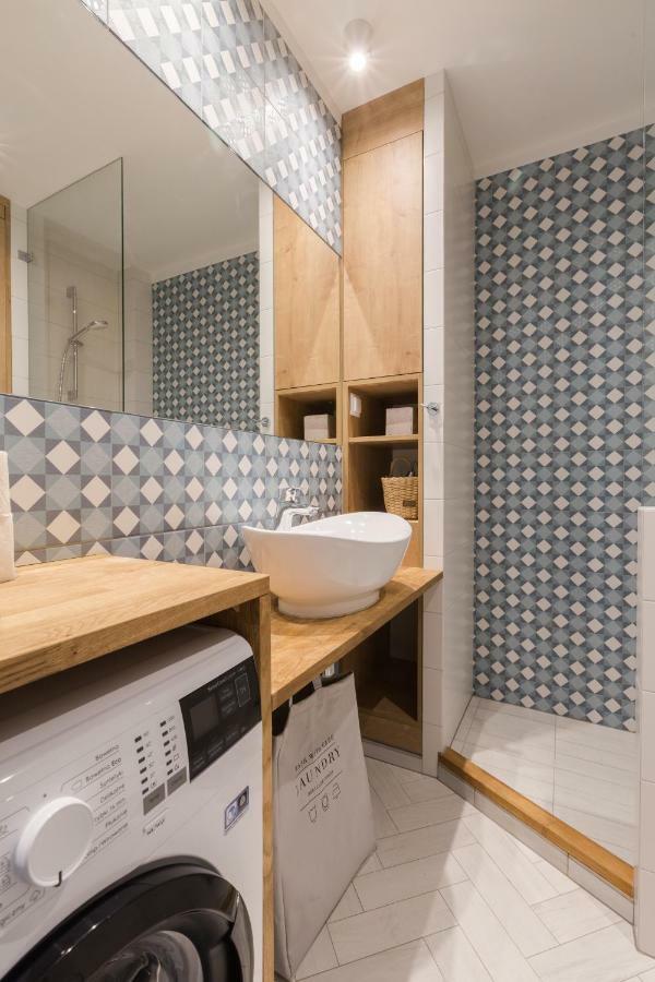 グディニャApartament Downtownアパートメント エクステリア 写真