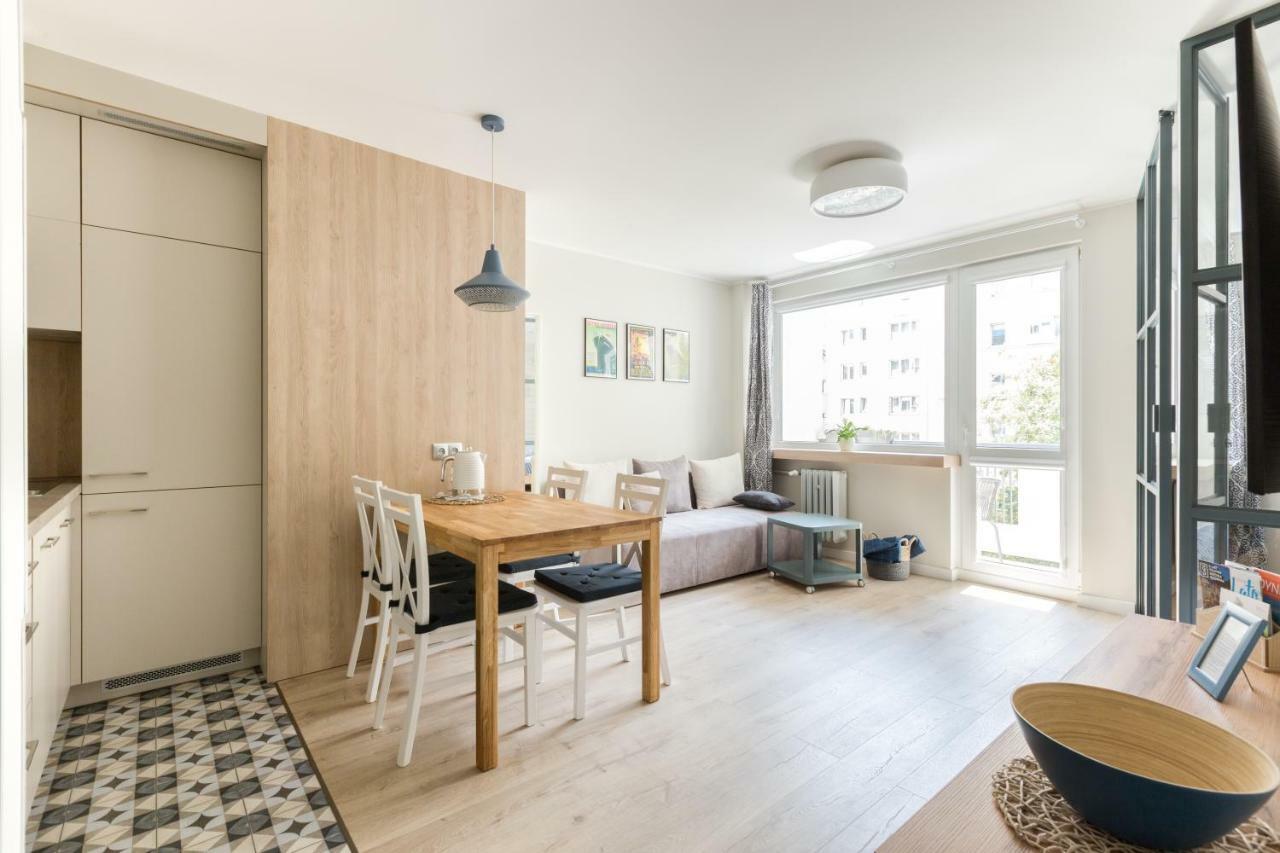 グディニャApartament Downtownアパートメント エクステリア 写真